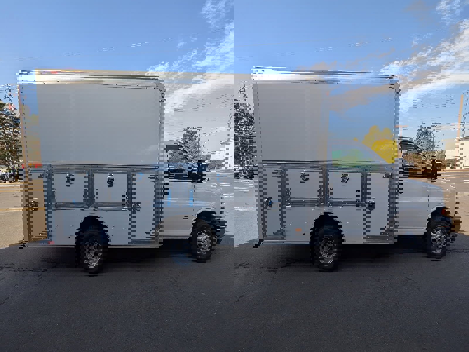 New 2024 Chevrolet Express 3500 1WT w/ Power Convenience Package image 6