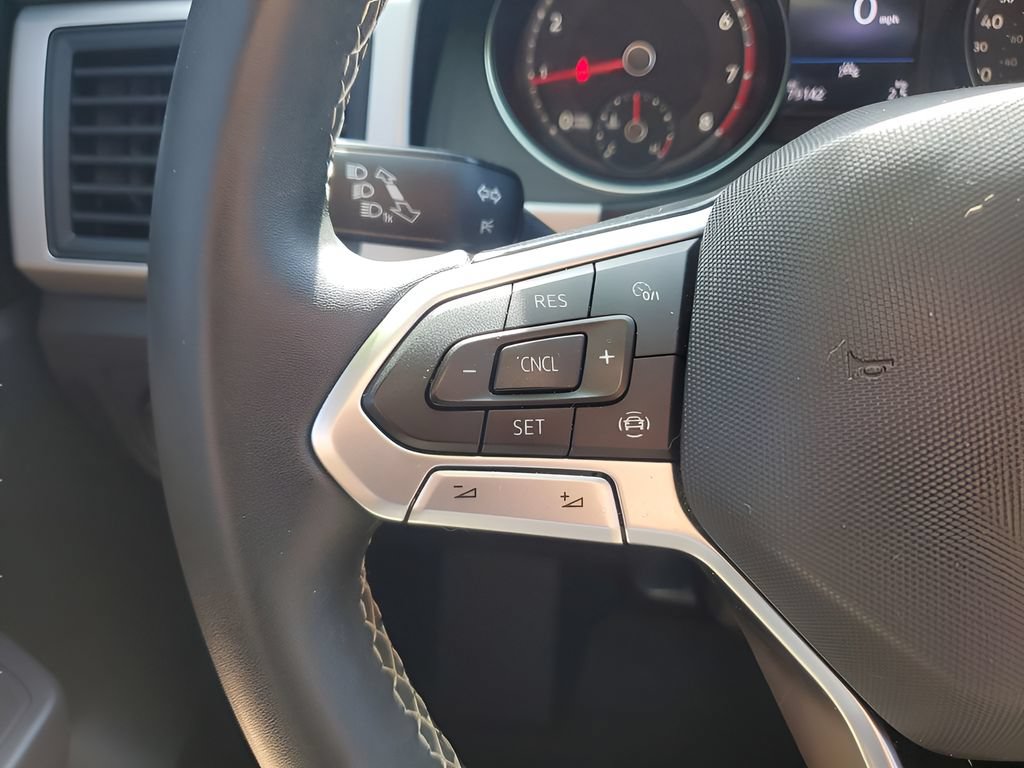 Used 2021 Volkswagen Atlas Cross Sport SE FWD image 19