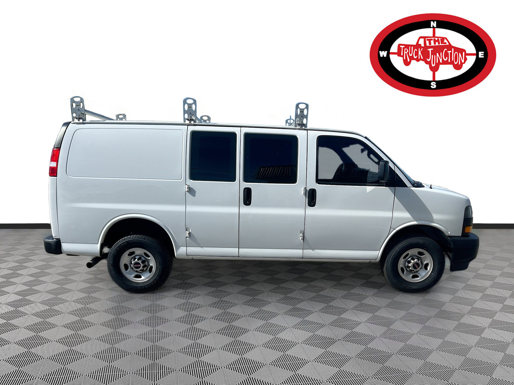 Used 2021 GMC Savana 2500 w/ Driver Convenience Package RWD image 8