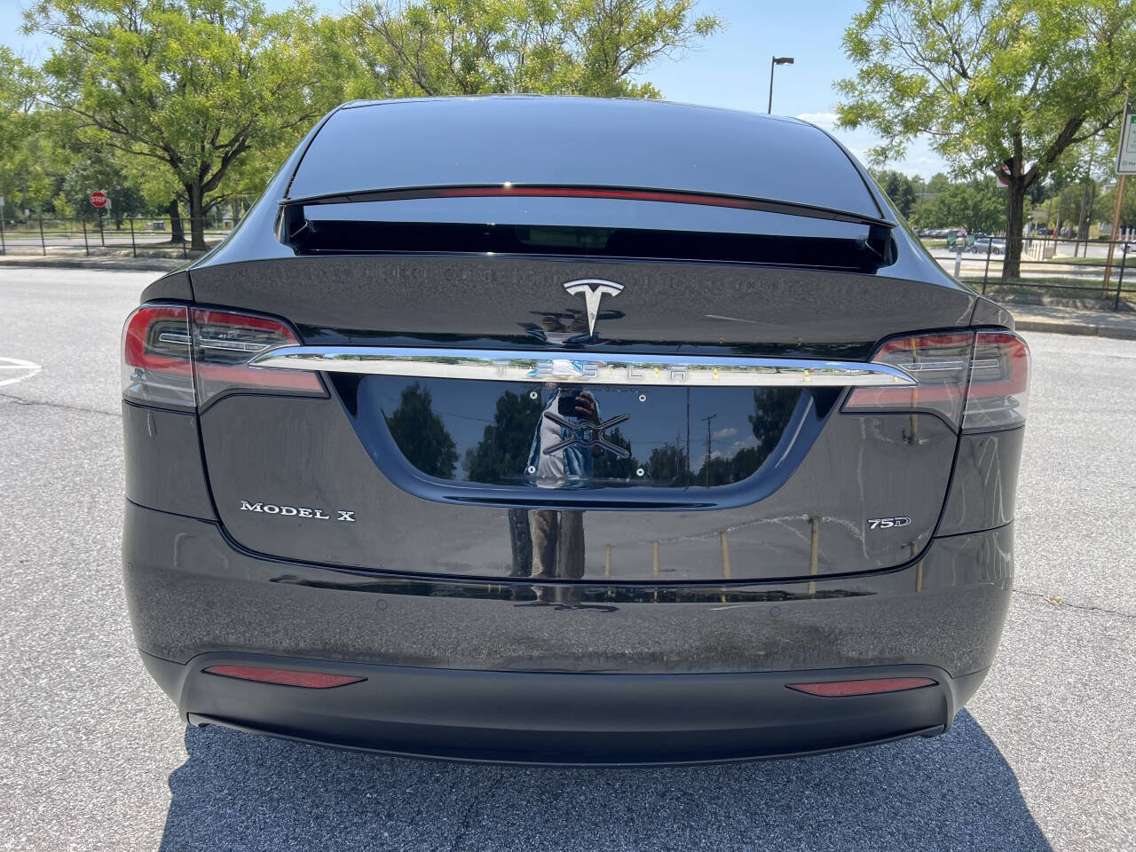 Used 2017 Tesla Model X 75D AWD/4WD image 5