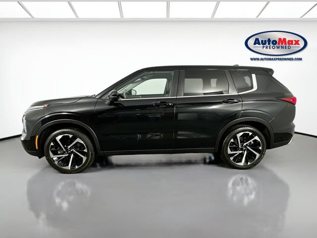 Used 2023 Mitsubishi Outlander SE AWD/4WD image 9