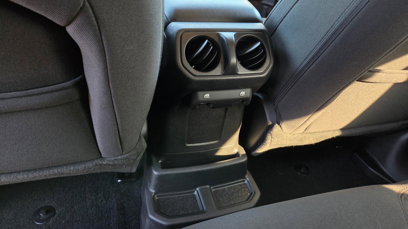 Used 2023 Jeep Wrangler Unlimited w/ Cold Weather Group image 51