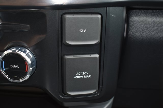 New 2025 Ford F250 Lariat w/ Lariat Ultimate Package image 38