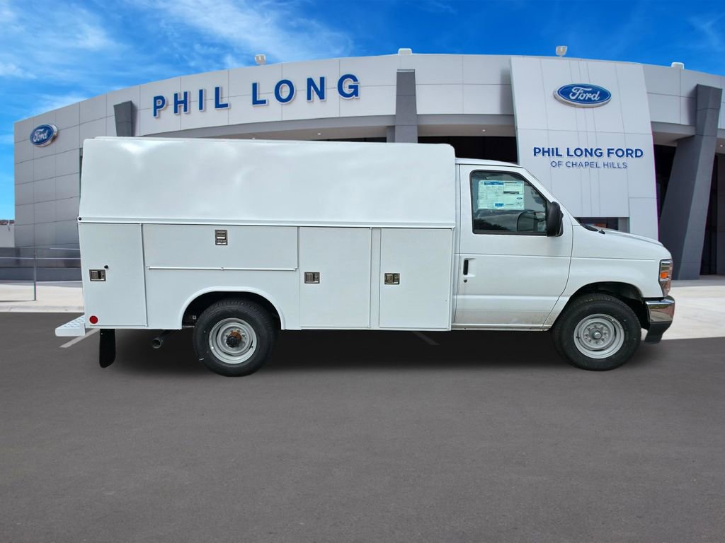 New 2026 Ford E-350 and Econoline 350 Super Duty w/ Power Equipment Group RWD image 7