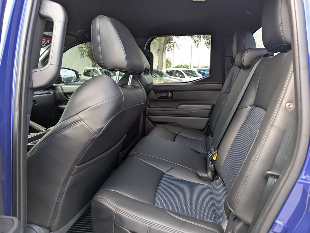 Used 2025 Toyota Tacoma SR5 AWD/4WD image 20