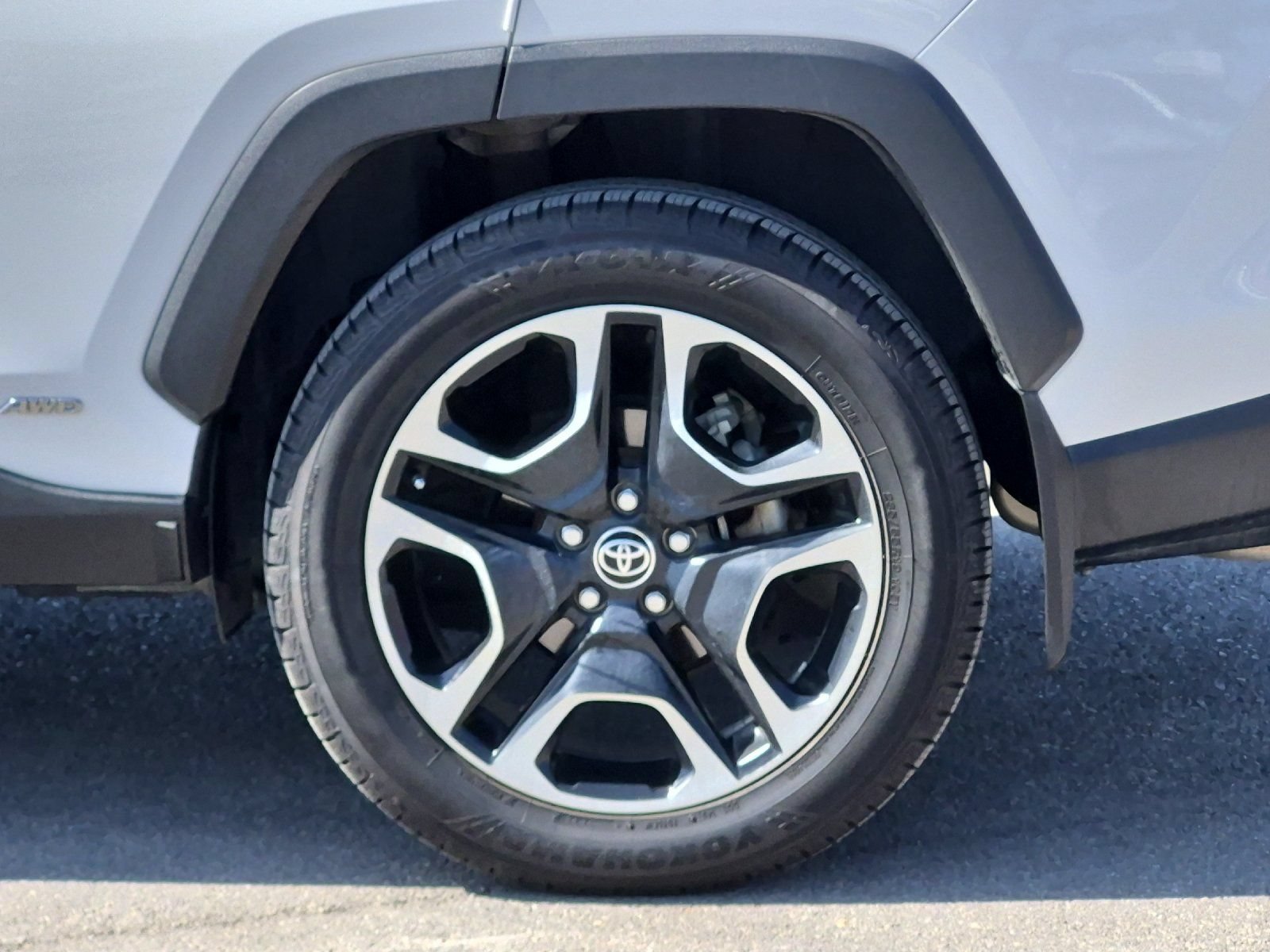 Used 2022 Toyota RAV4 XLE w/ Convenience Package AWD/4WD image 24