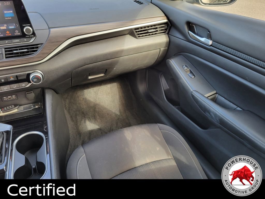 Used 2024 Nissan Altima 2.5 SV image 16