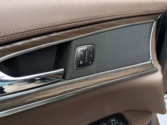 Used 2017 Lincoln MKX Reserve image 19