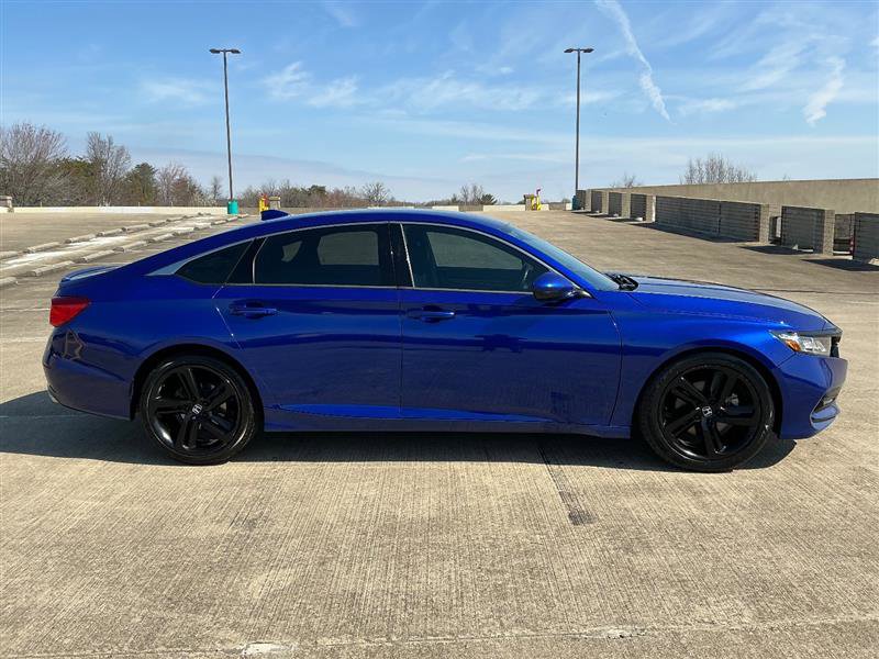 Used 2018 Honda Accord Sport image 8