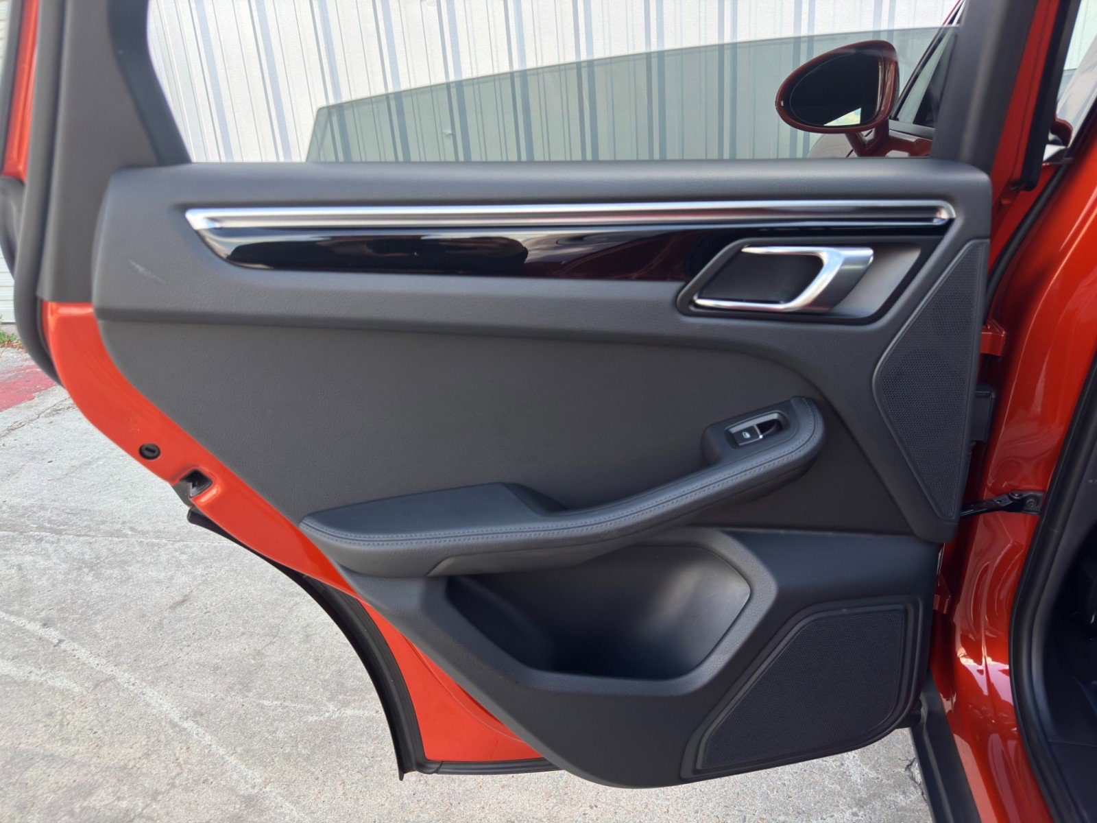 Used 2023 Porsche Macan image 43