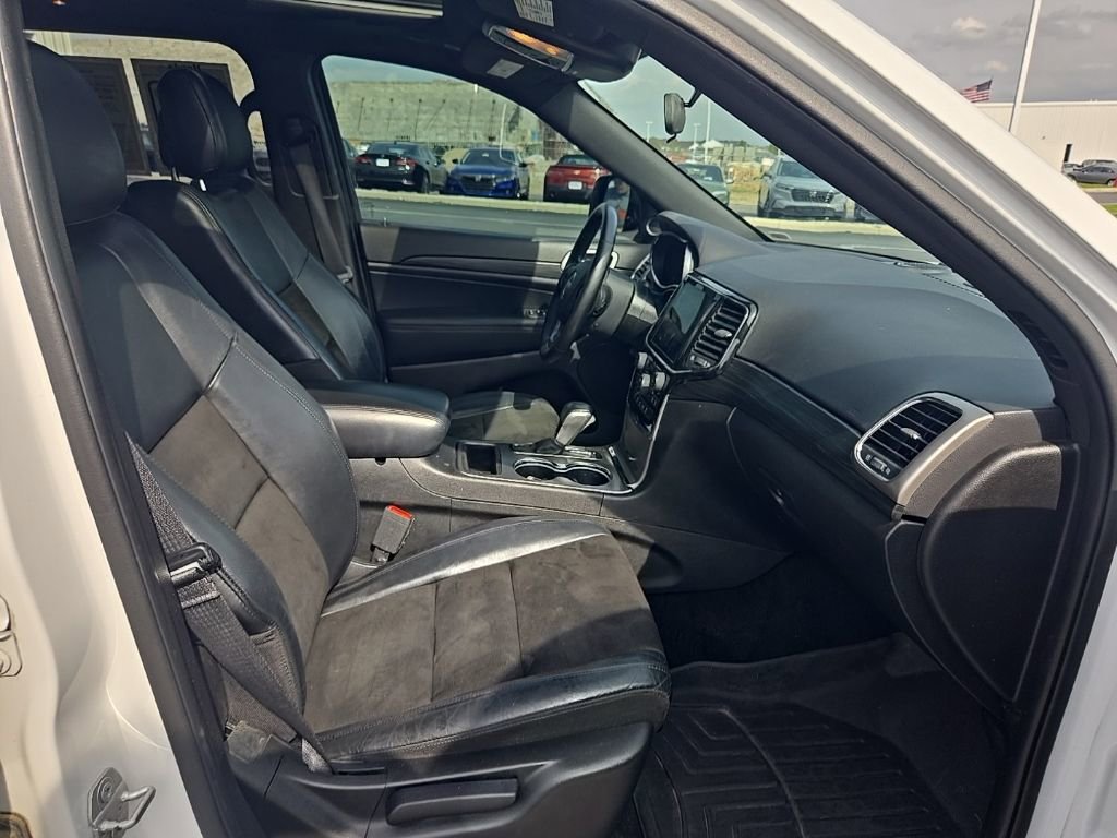 Used 2021 Jeep Grand Cherokee Laredo X AWD/4WD image 31