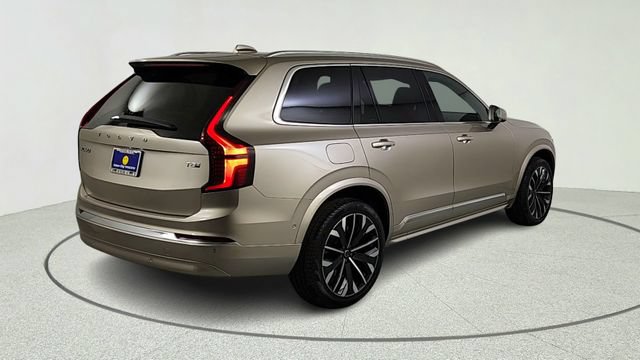 New 2026 Volvo XC90 T8 Plus w/ Protection Package AWD/4WD image 7