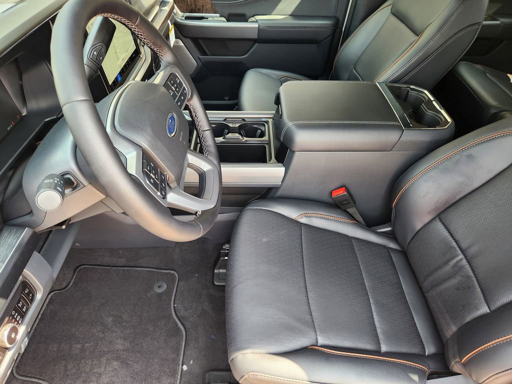 New 2026 Ford F350 4x4 Crew Cab Super Duty image 9