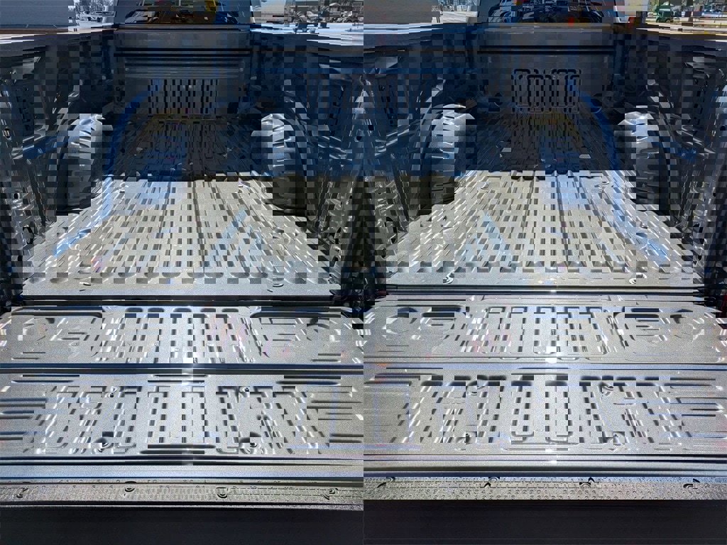 New 2026 Ford F250 Lariat w/ FX4 Off-Road Package image 7