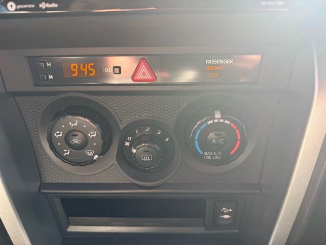 Used 2017 Toyota 86 image 24