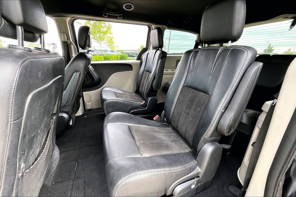 Used 2019 Dodge Grand Caravan SXT FWD image 31