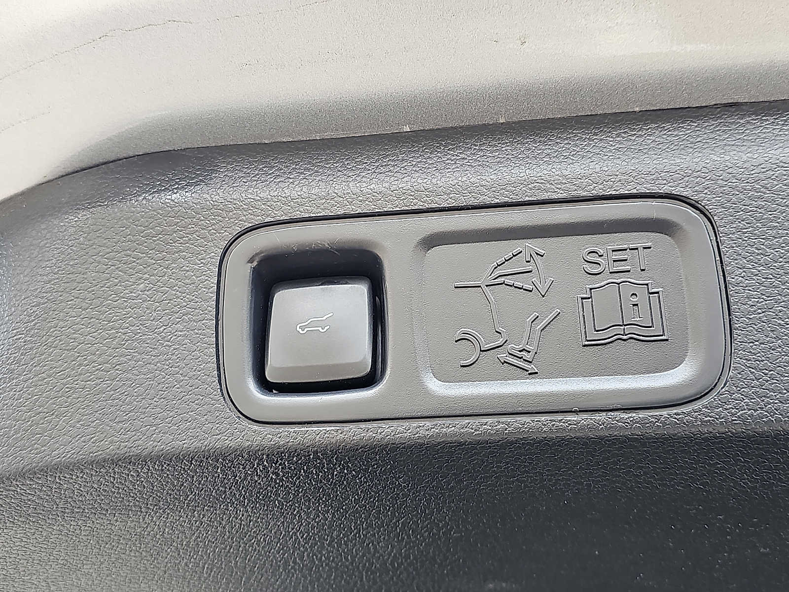 Used 2022 Lincoln Navigator L Reserve AWD/4WD image 34