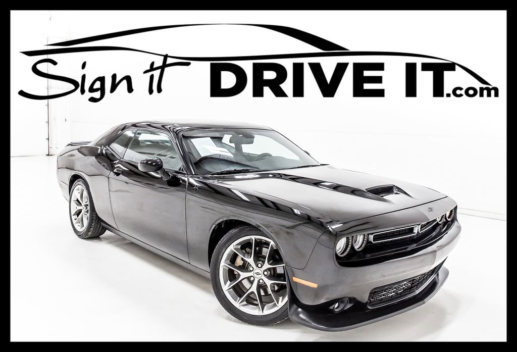 Used 2022 Dodge Challenger GT image 1
