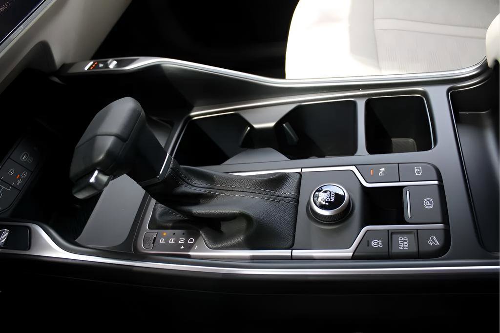 New 2025 Kia Sorento S w/ Panoramic Sunroof Package image 22