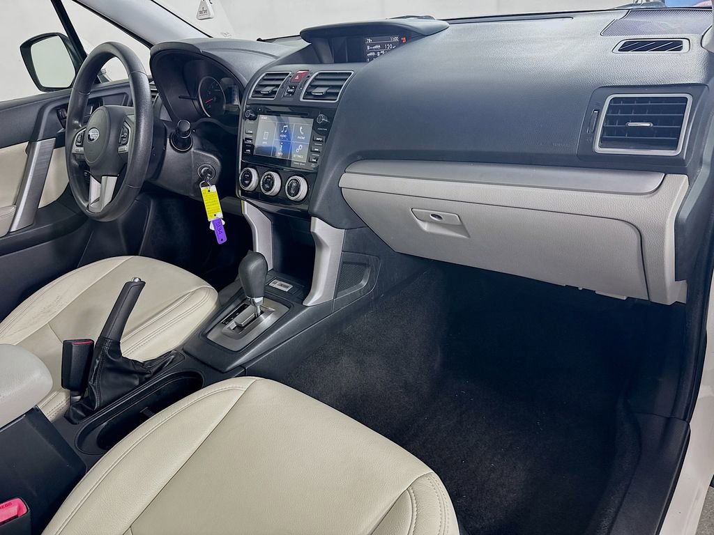 Used 2017 Subaru Forester 2.5i Premium AWD/4WD image 34