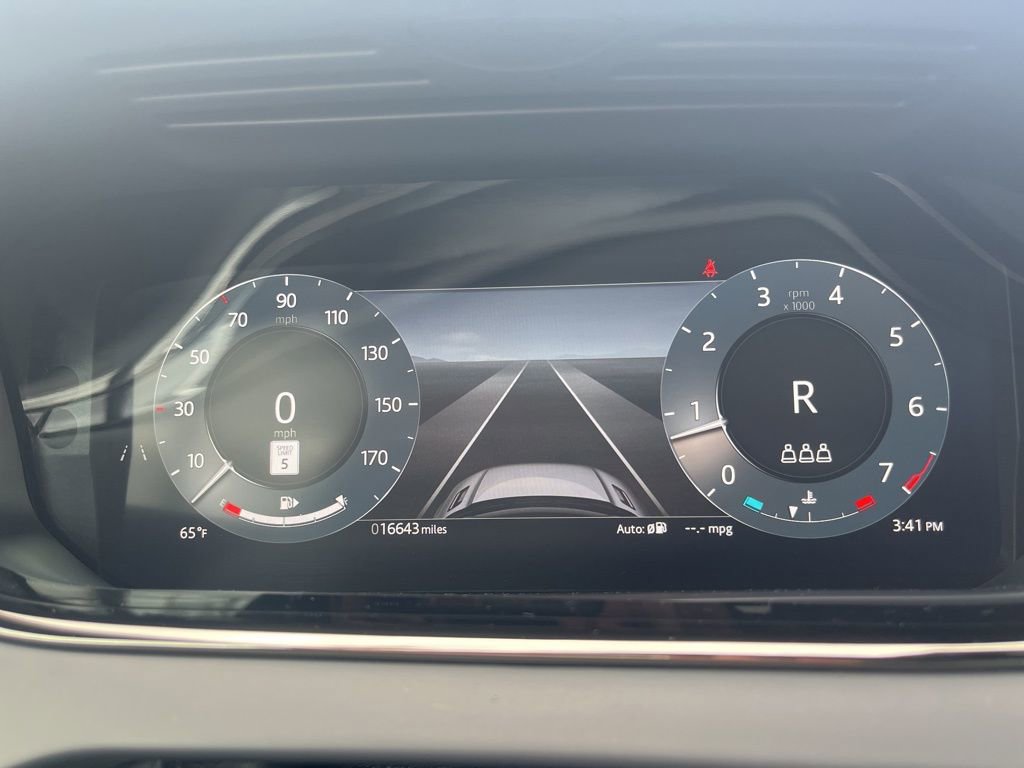 Certified 2025 Land Rover Range Rover Evoque Dynamic SE AWD/4WD image 30