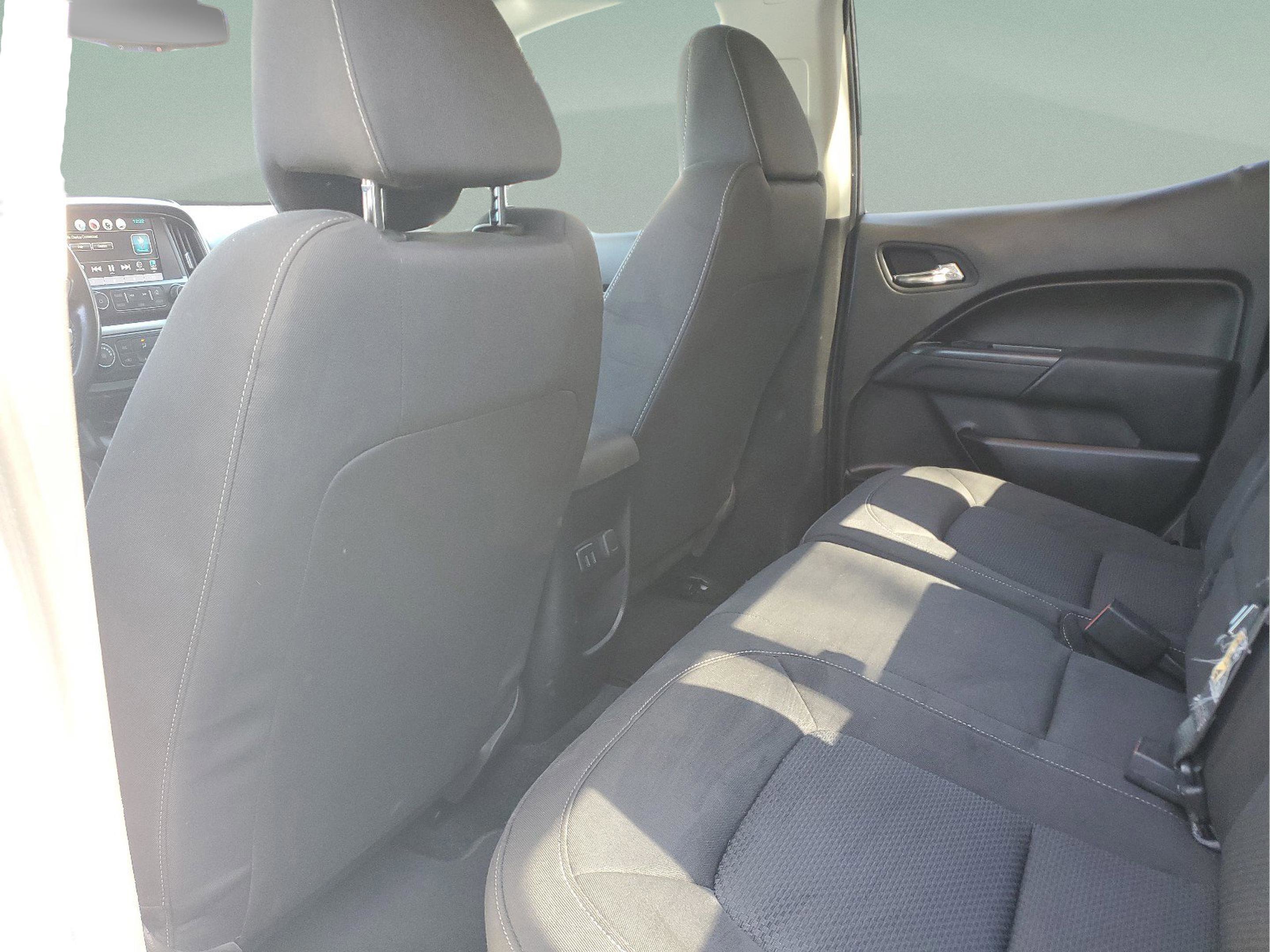 Used 2016 Chevrolet Colorado LT w/ LT Convenience Package image 9