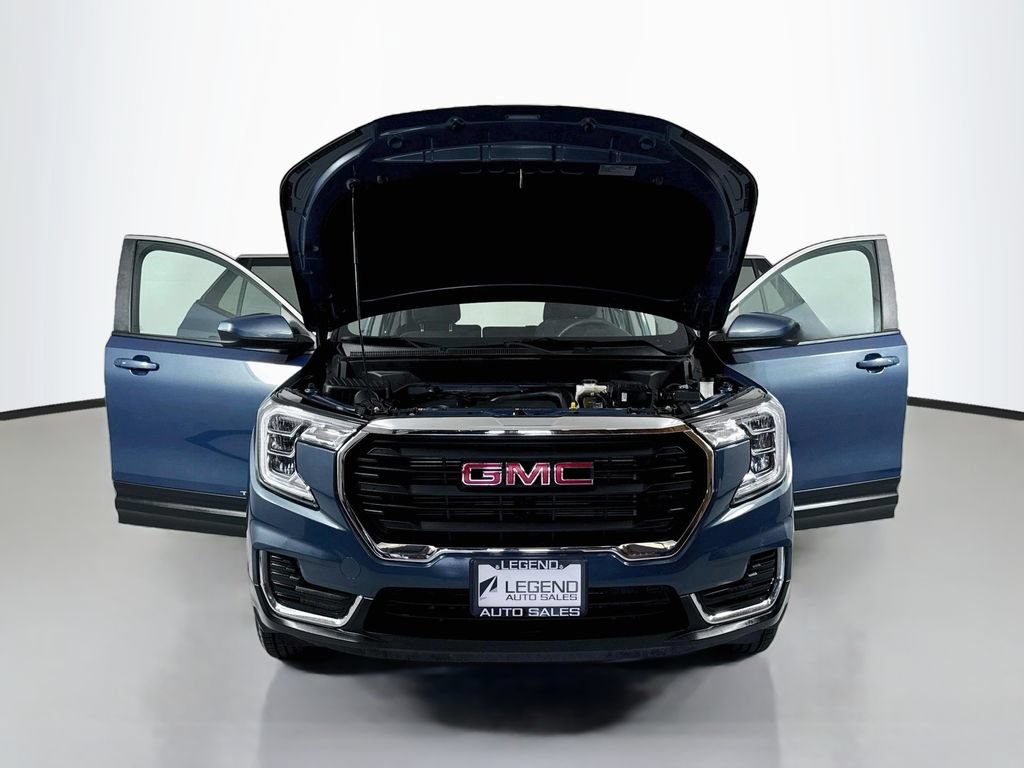 Used 2024 GMC Terrain SLE AWD/4WD image 18