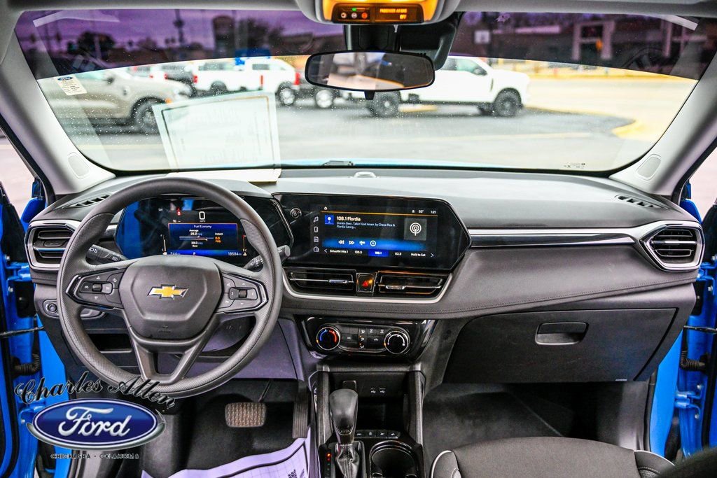 Used 2024 Chevrolet TrailBlazer LT image 13