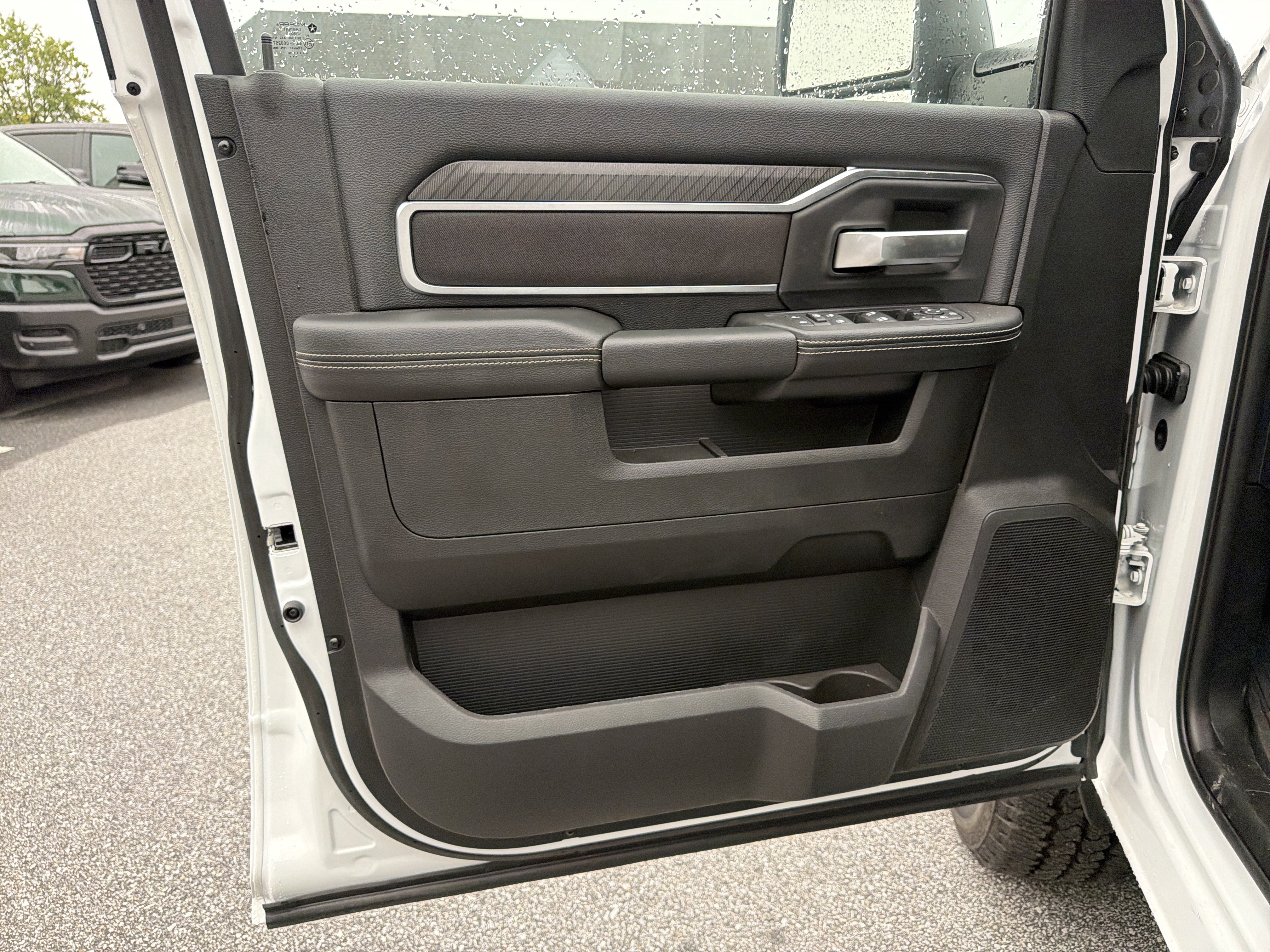 New 2026 RAM 2500 Big Horn AWD/4WD image 9