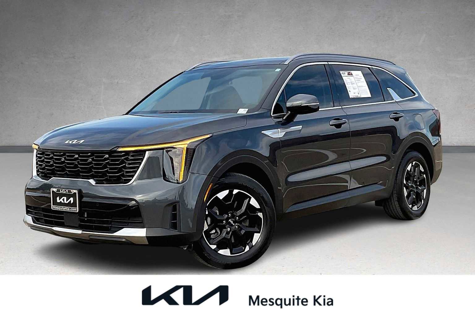 Certified 2024 Kia Sorento S w/ Panoramic Sunroof Package