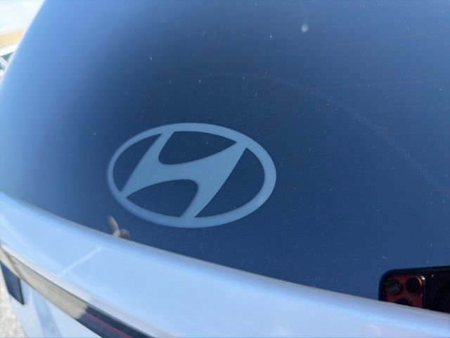 Used 2025 Hyundai Tucson Limited image 8