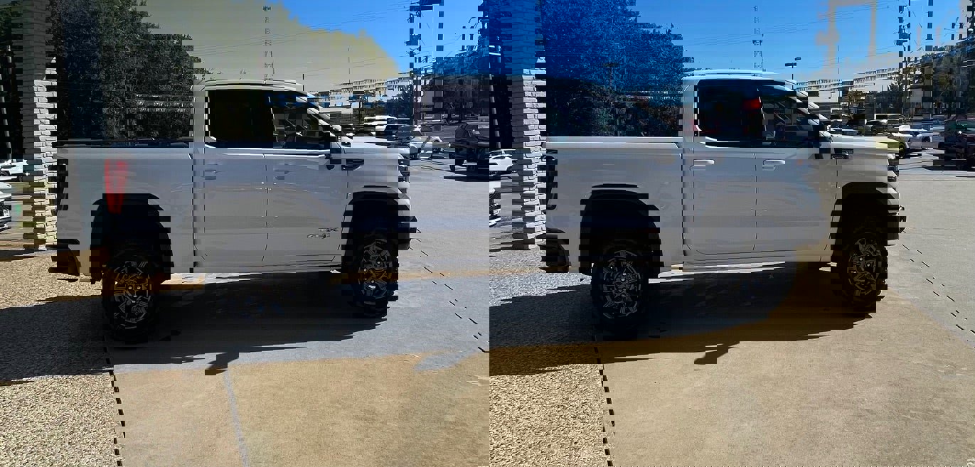 New 2026 GMC Sierra 1500 AT4X video 2