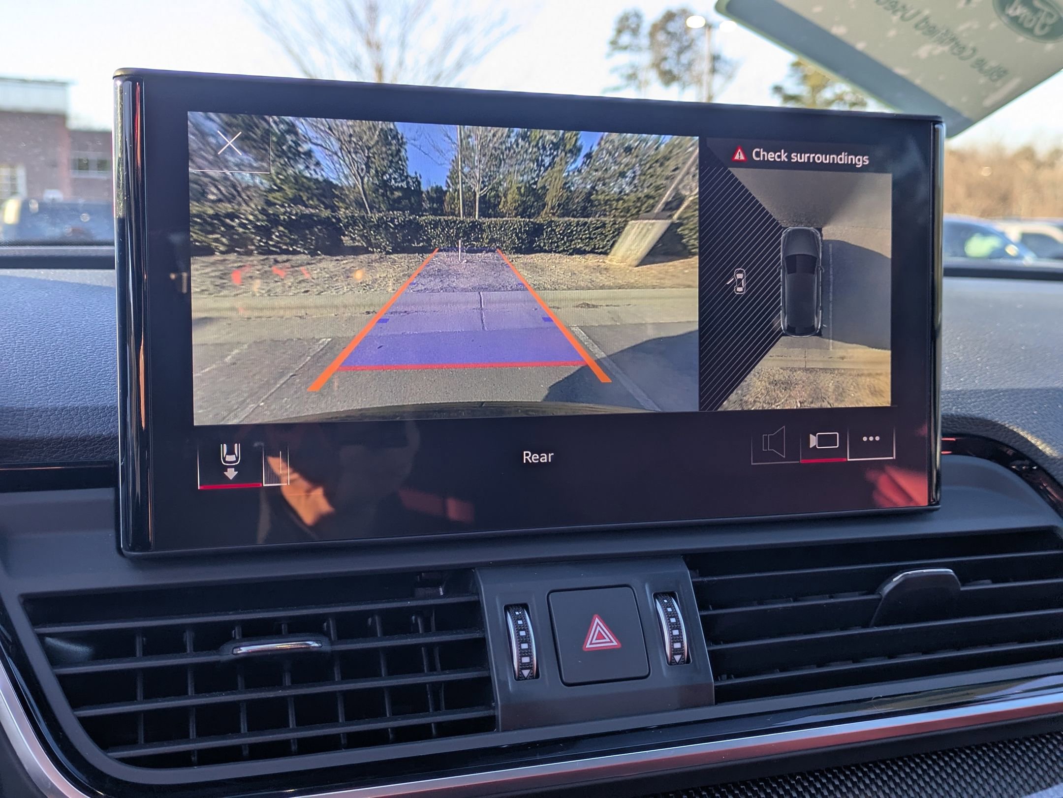 Used 2024 Audi SQ5 Premium Plus w/ Premium Plus Package image 22