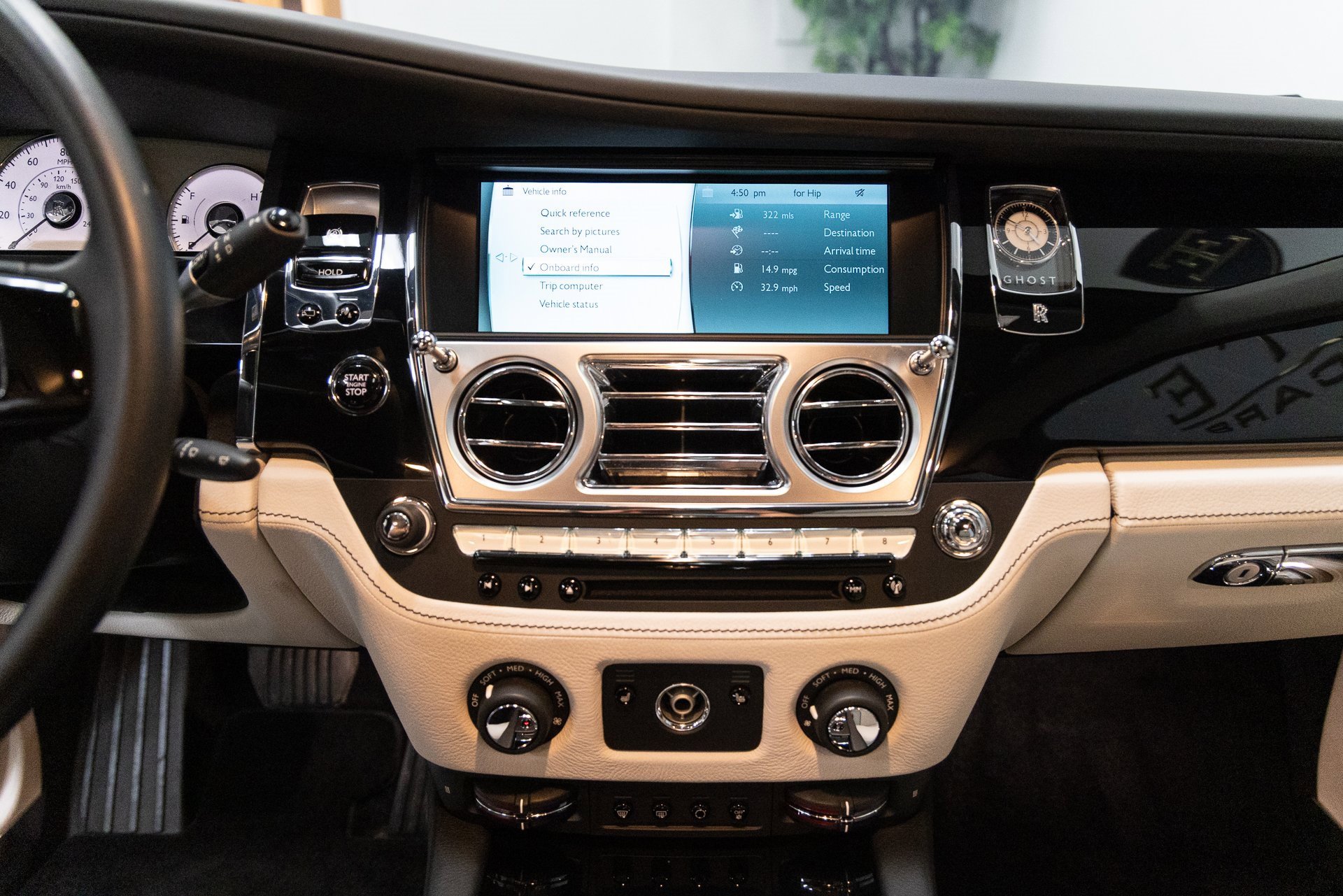 Used 2014 Rolls-Royce Ghost image 18