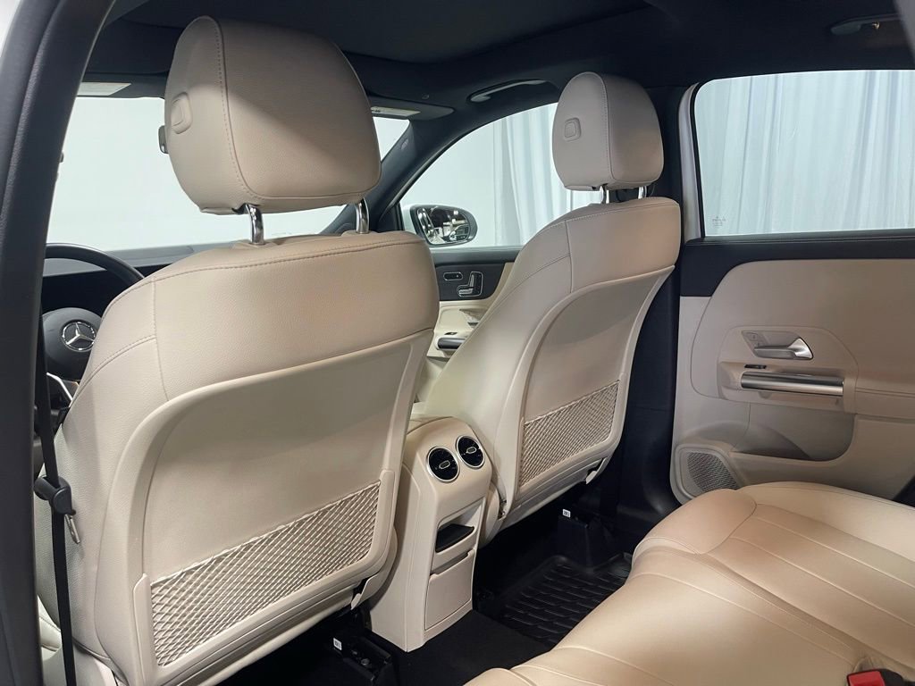 Certified 2023 Mercedes-Benz GLA 250 4MATIC image 26