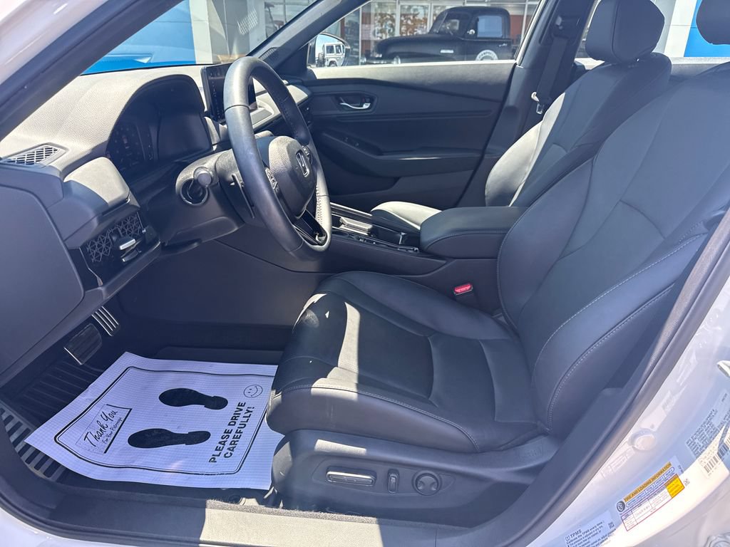 Used 2025 Honda Accord Sport image 11