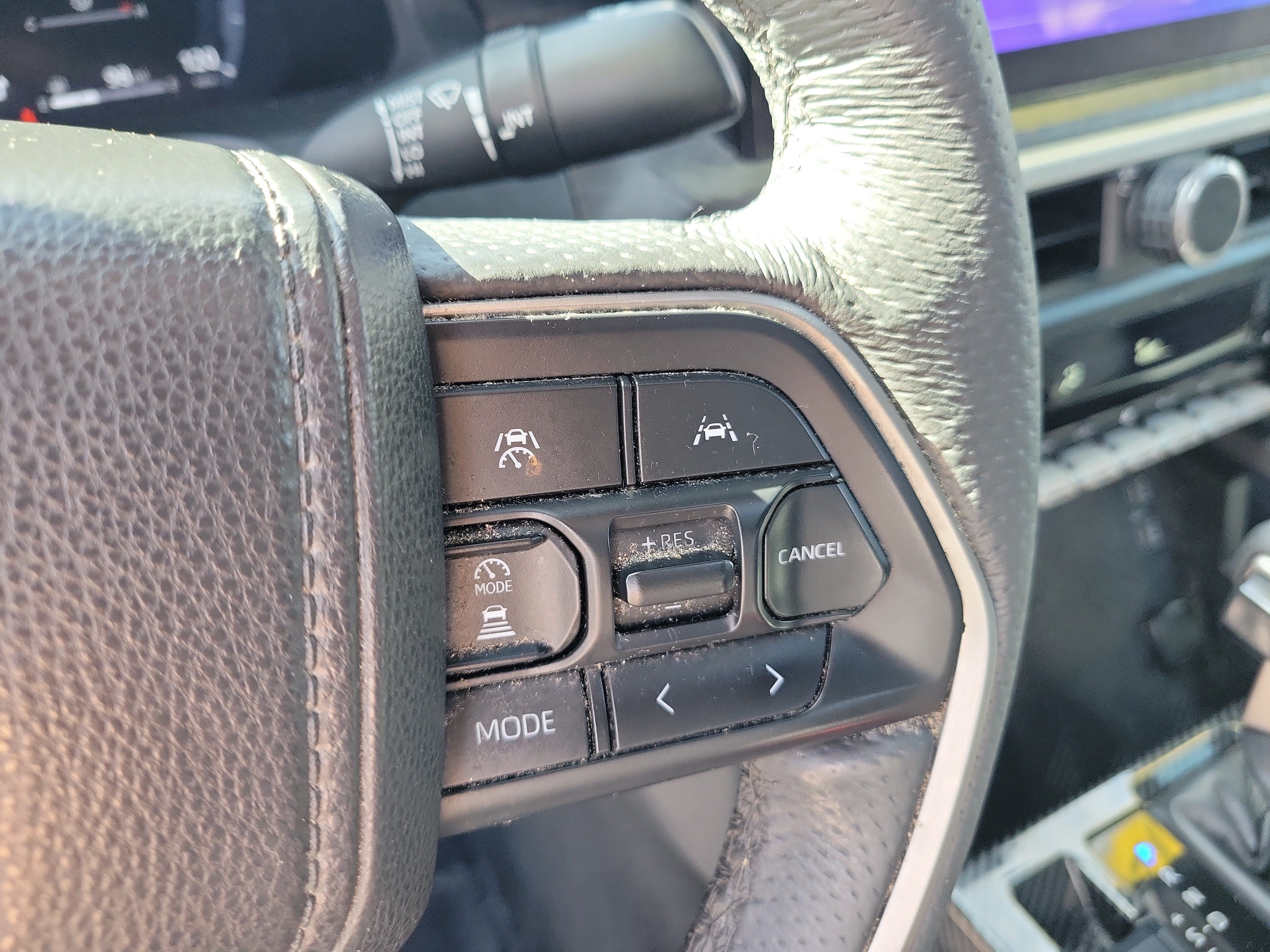 Used 2024 Toyota Tacoma Limited w/ Limited Package (LT) AWD/4WD image 26