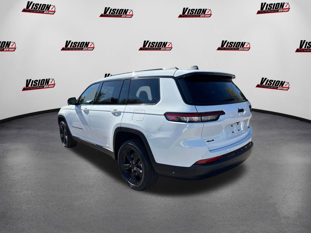 Used 2025 Jeep Grand Cherokee L Limited w/ Black Appearance Package image 7