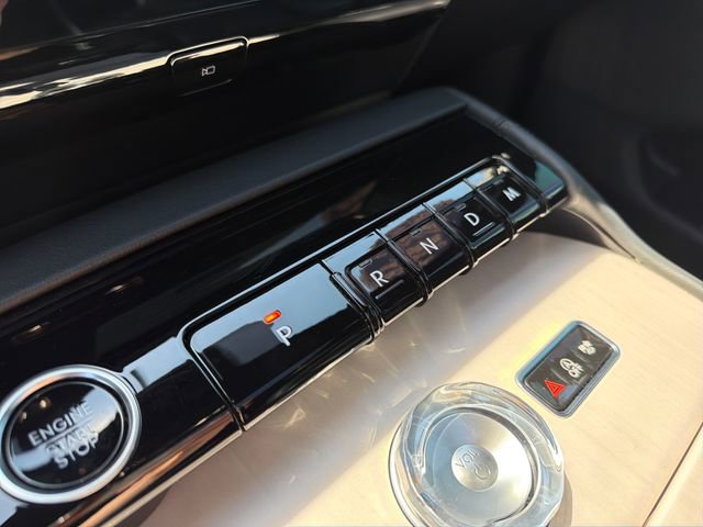 Used 2025 Lincoln Navigator Reserve w/ Jet Appearance Package AWD/4WD image 27