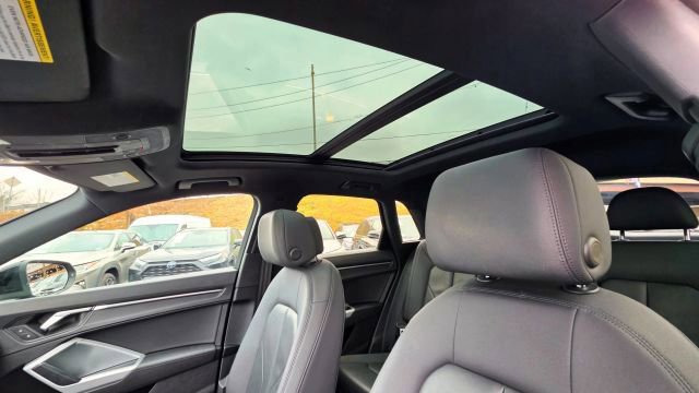 Used 2020 Audi Q3 2.0T Premium w/ Convenience Package image 10