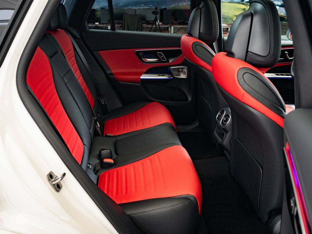 New 2026 Mercedes-Benz GLC 300 4MATIC image 37