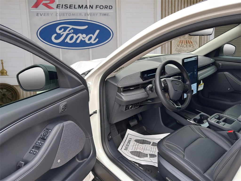 New 2025 Ford Mustang Mach-E Premium image 31