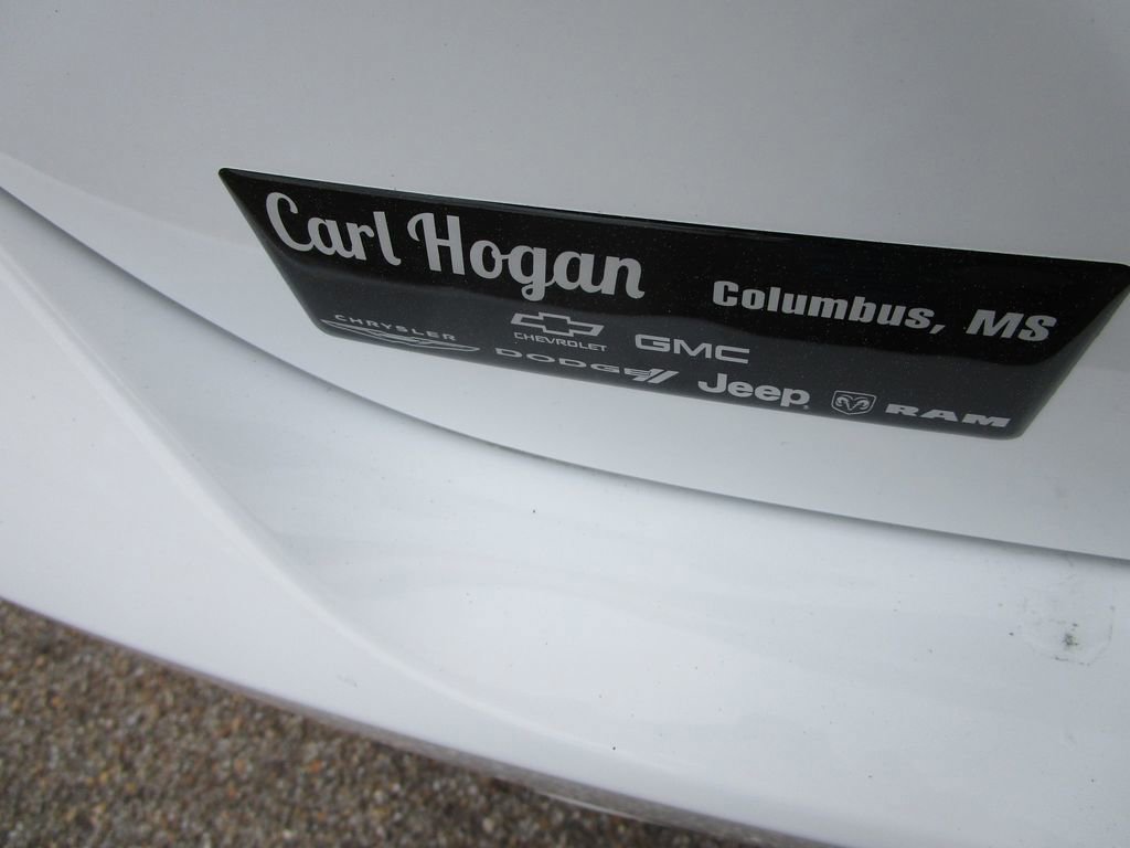 Used 2023 Toyota Camry SE w/ Convenience Package image 10