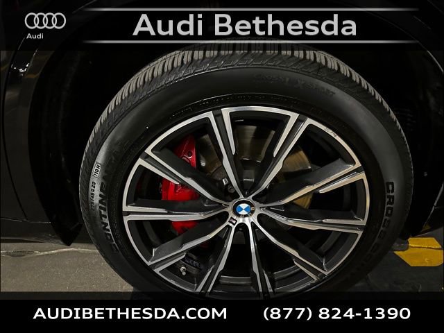 Used 2025 BMW X5 xDrive40i w/ M Sport Package image 9