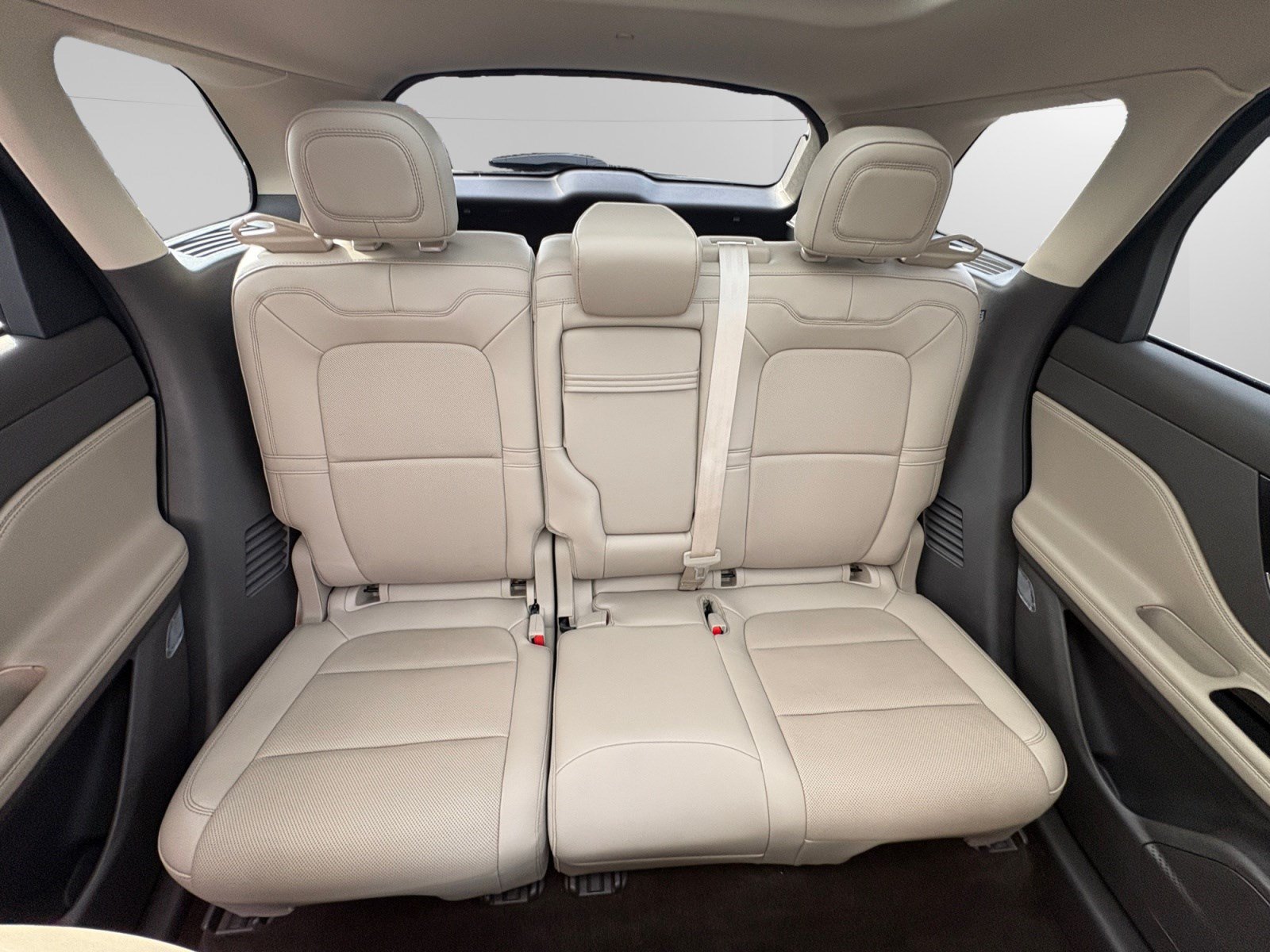 Certified 2024 Lincoln Corsair Grand Touring AWD/4WD image 13