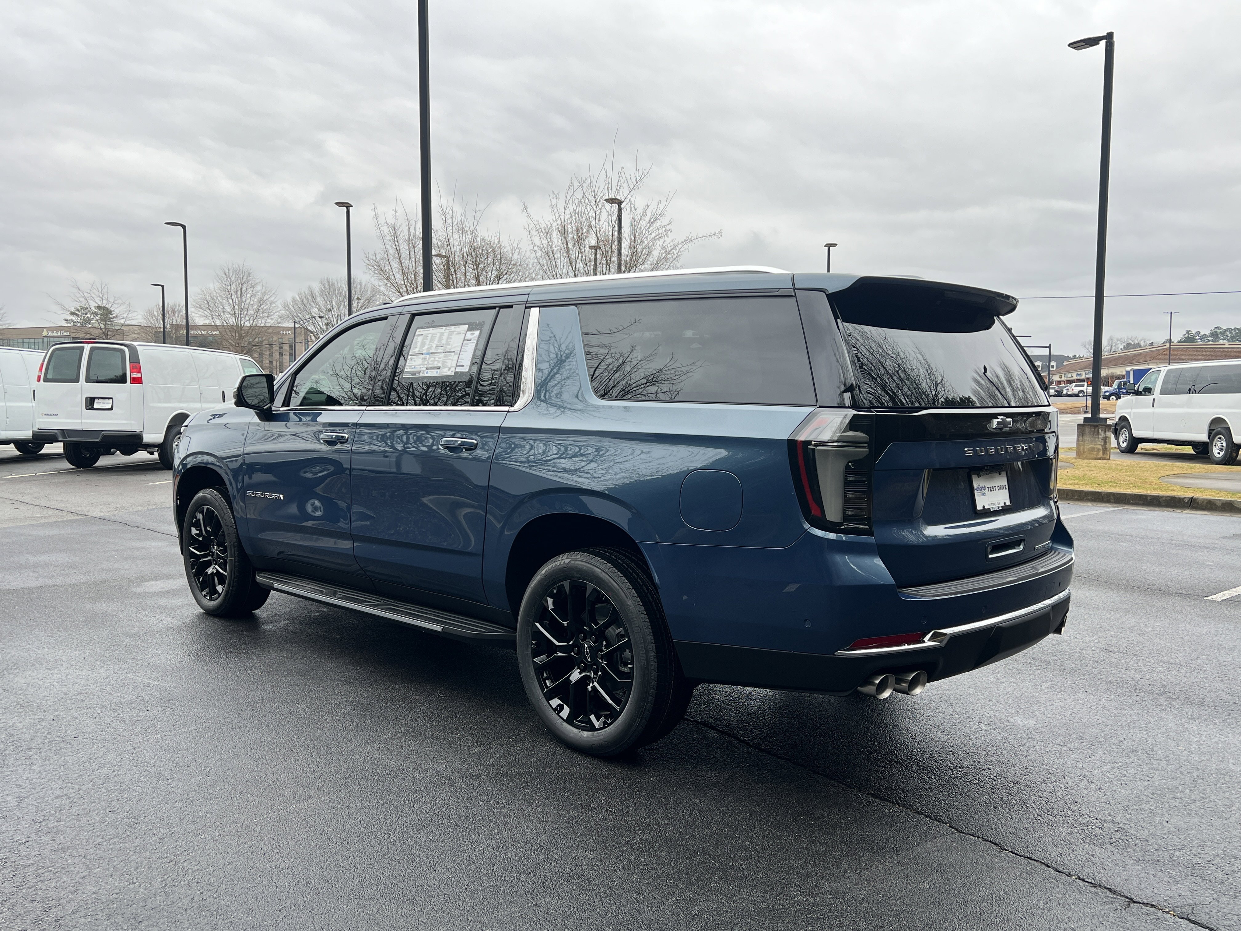 New 2026 Chevrolet Suburban Premier w/ Sun And Tow Package AWD/4WD image 7