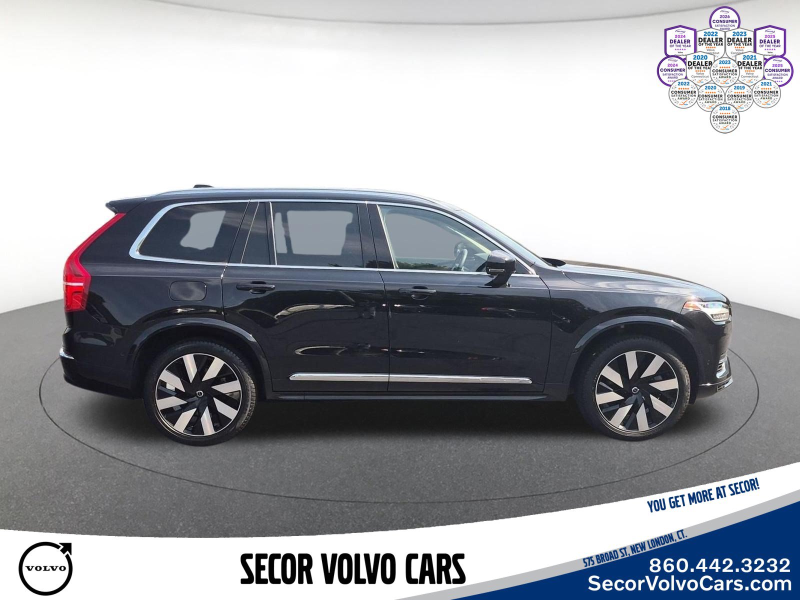 Certified 2024 Volvo XC90 T8 Plus w/ Protection Package Premier AWD/4WD image 5