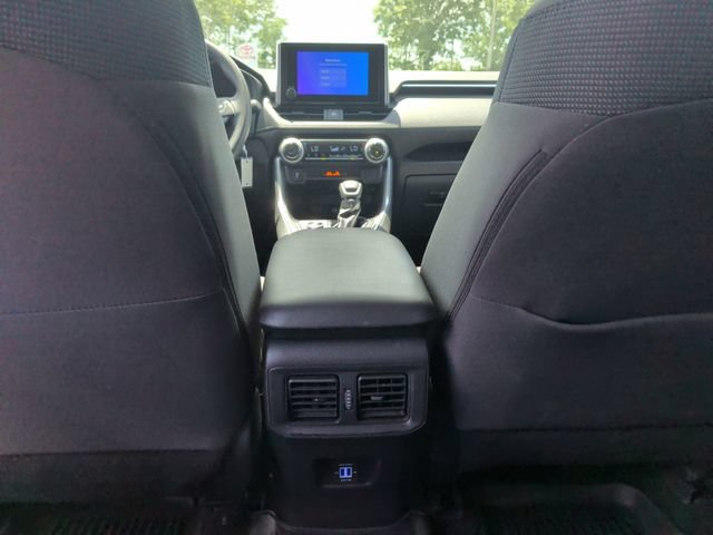 Used 2023 Toyota RAV4 LE AWD/4WD image 31