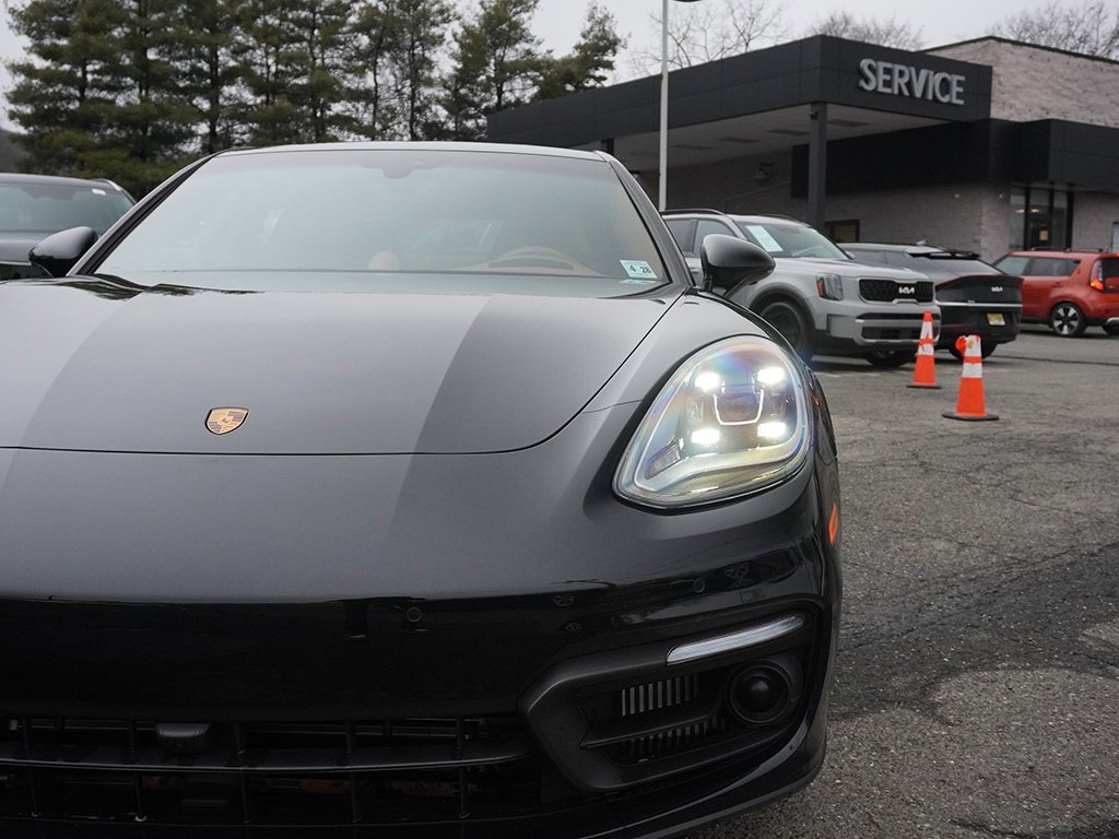 Used 2023 Porsche Panamera 4 Platinum Edition image 17