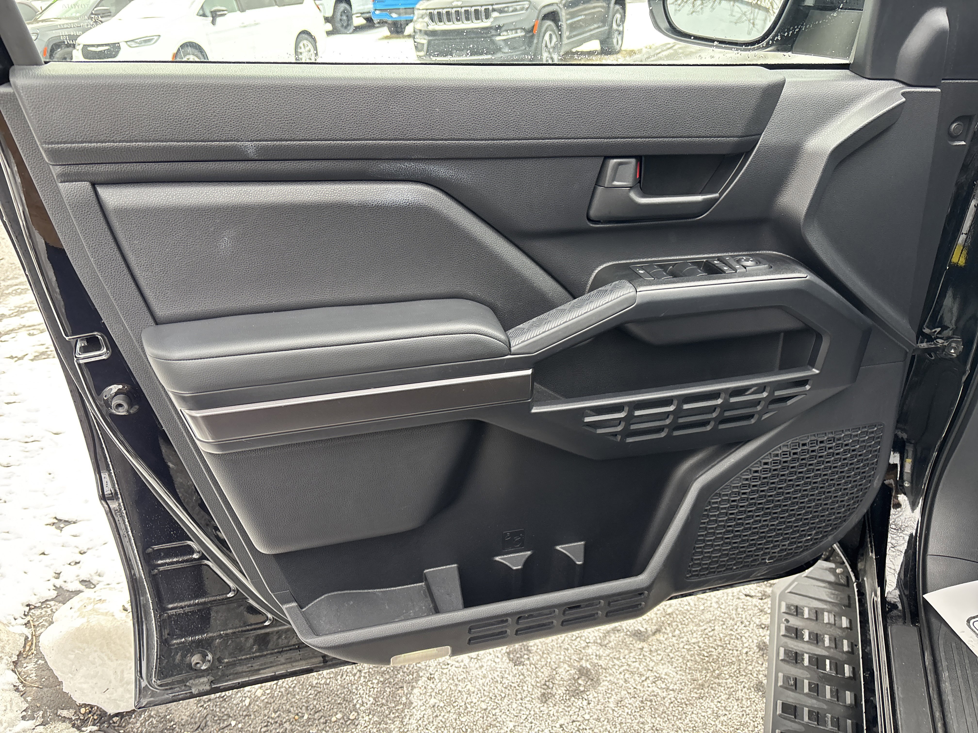 Used 2025 Toyota 4Runner SR5 image 15